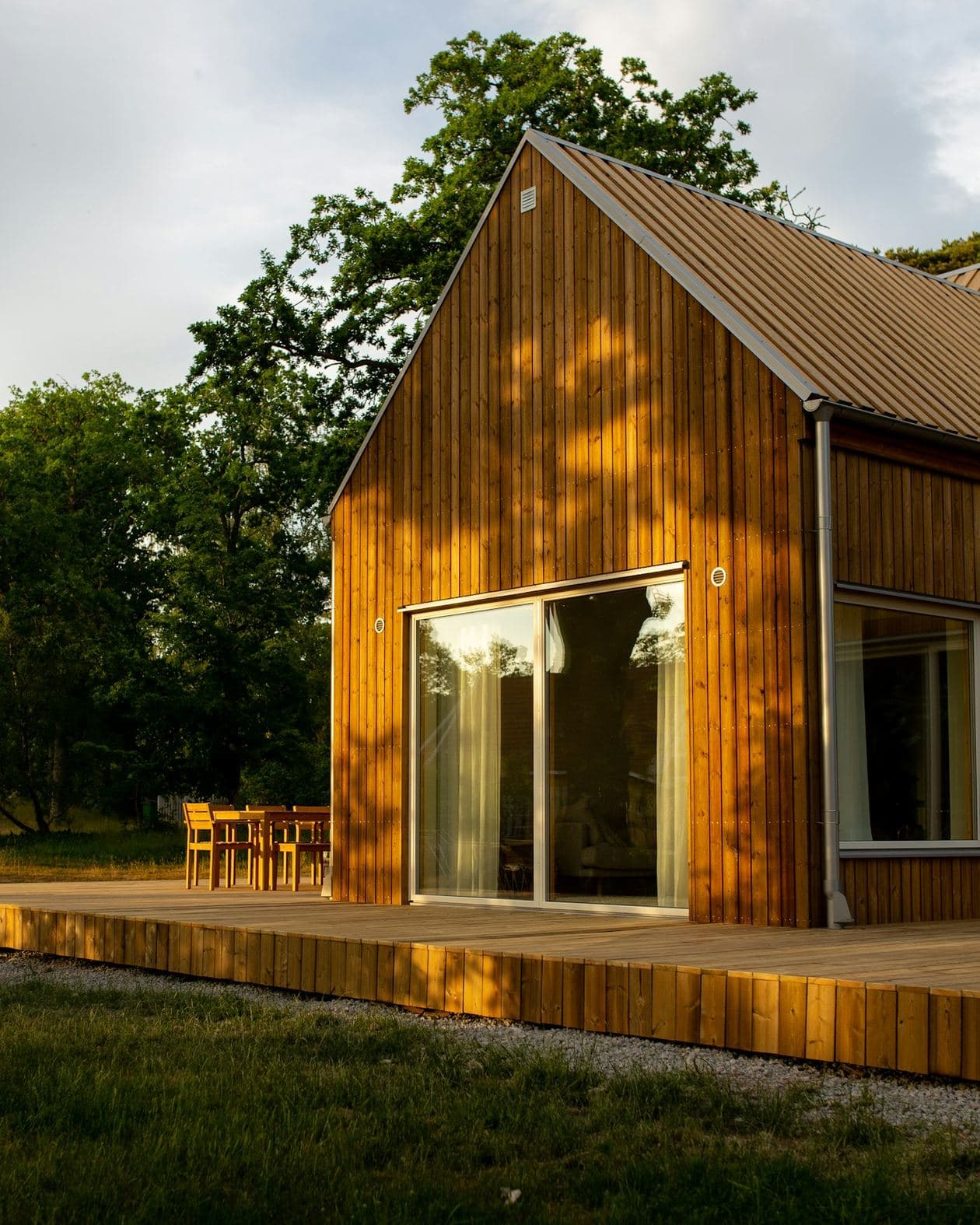 Terrasse en bois au sud-ouest