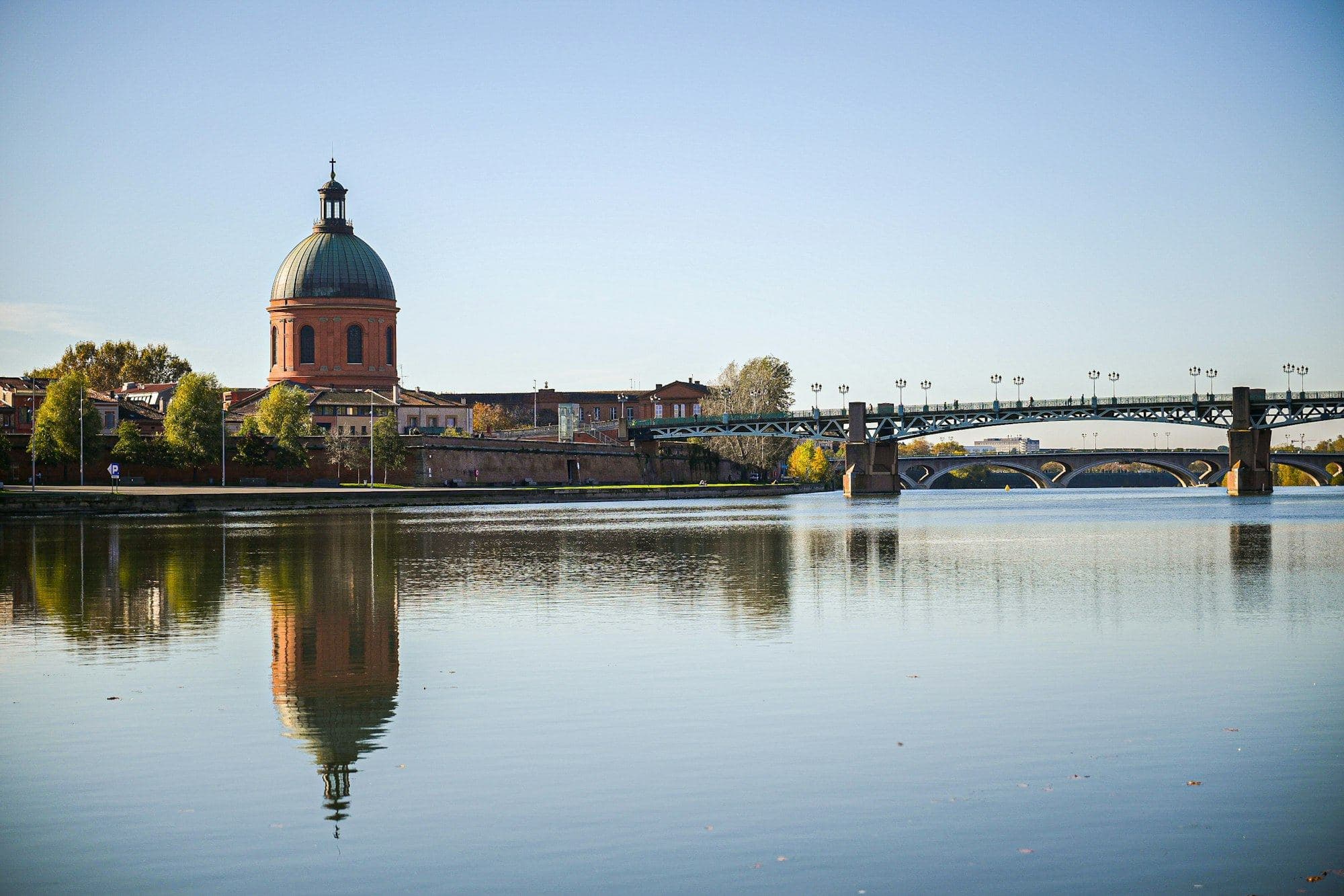 Le dôme de la Grave et la Garonne